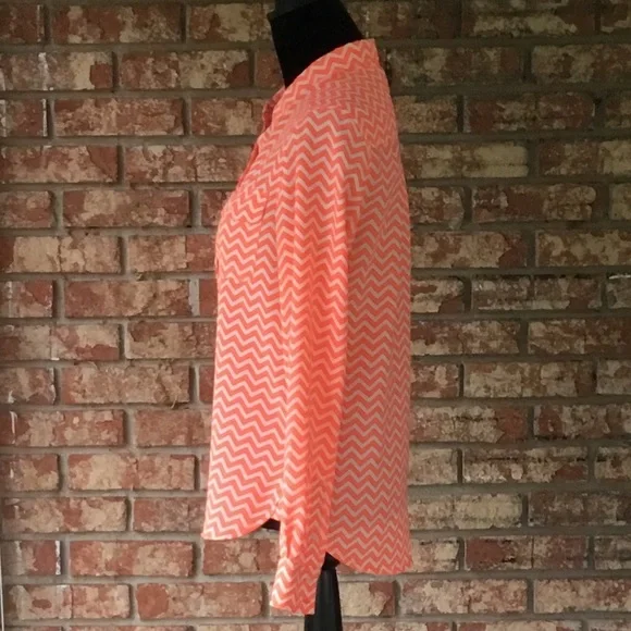 American Eagle Outfitters Shirt - Picture 4 of 7